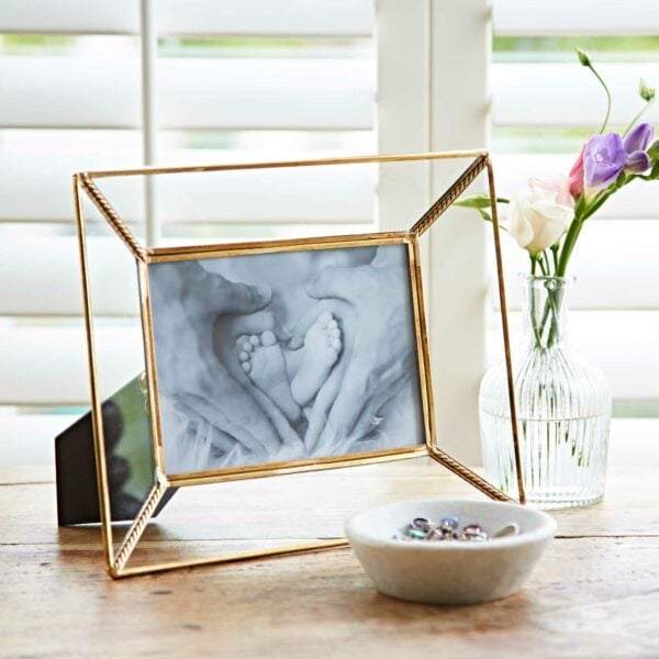 Anjana Recycled Glass and Gold Metal Photo Frame - Image 4