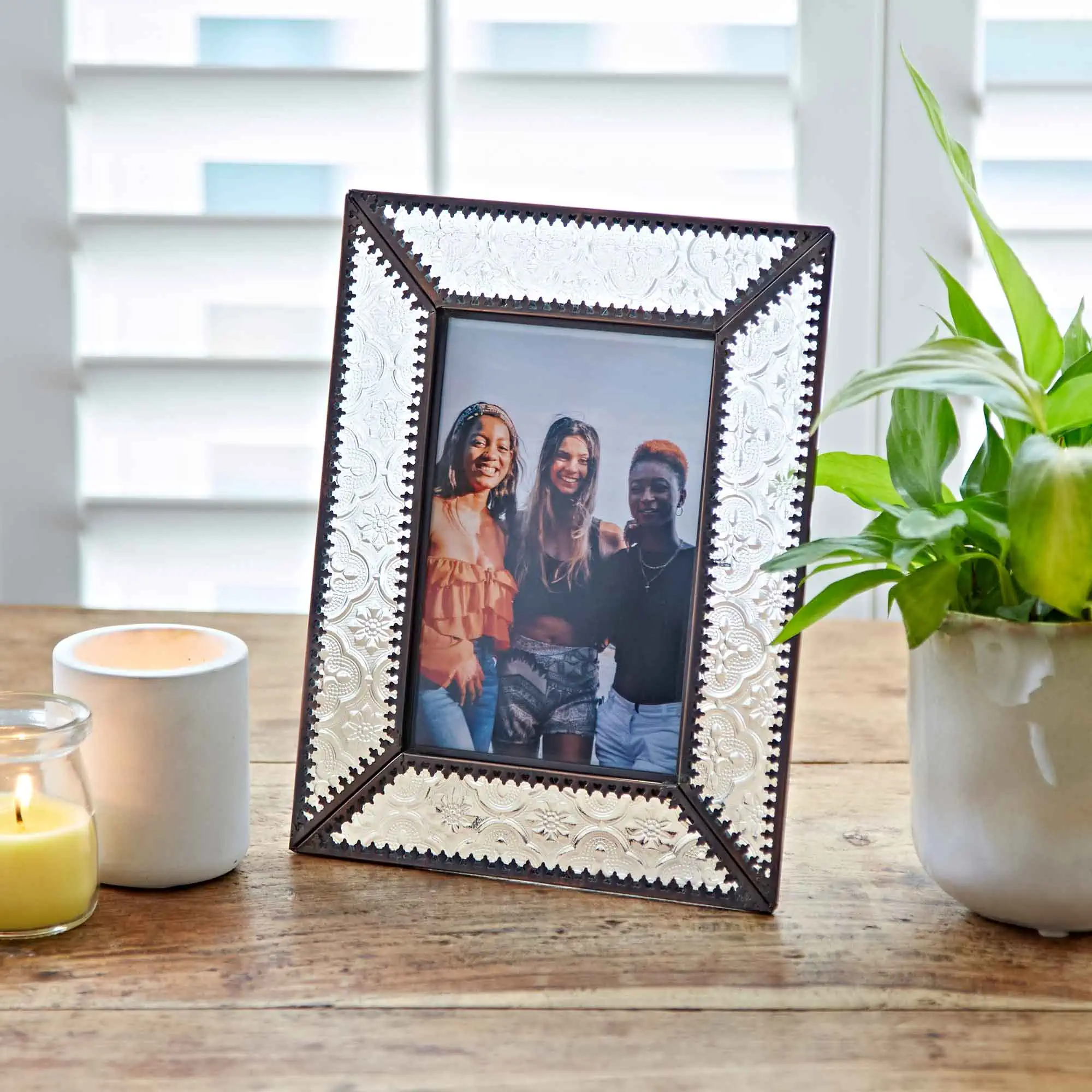 6 Essential Home Decor Ideas to Reinvigorate Your Living Room Paper High