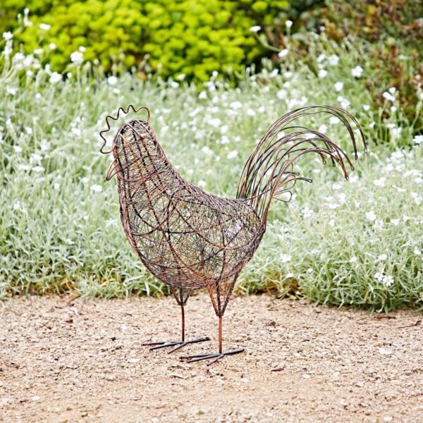 Metal Hen Garden Decoration - Image 3