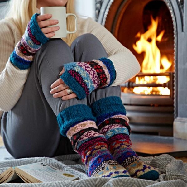 Woollen Fairisle Handwarmer Gloves and Socks Set - Image 4